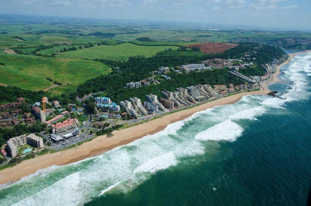 Umdloti Holiday Resort Apartment 514 - Amazing Breaker & Ocean Views Exterior photo