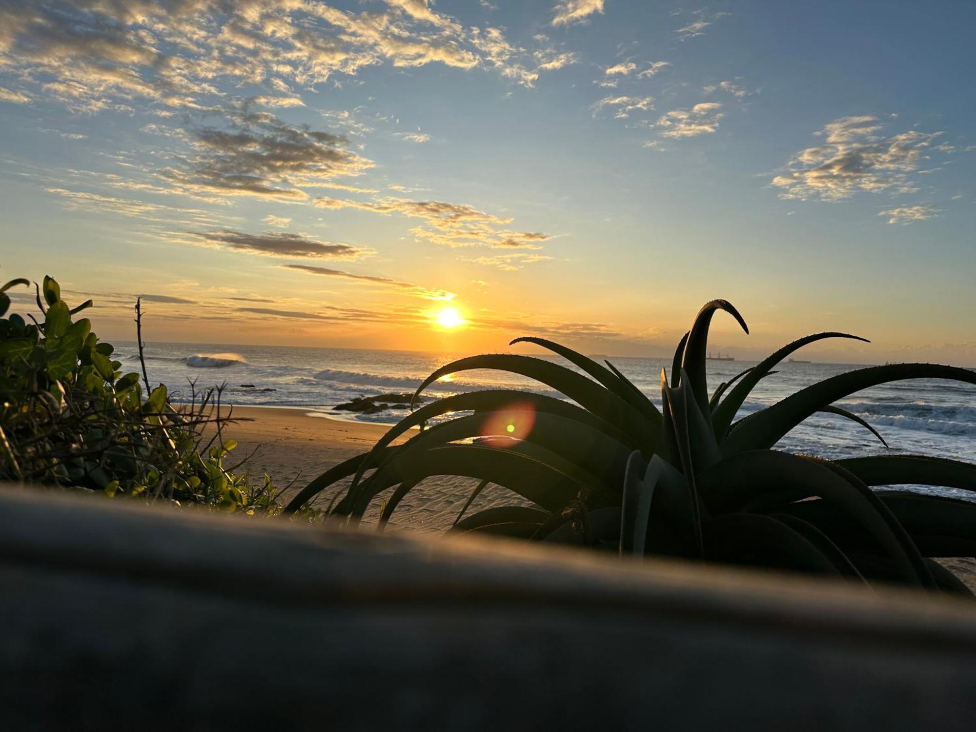 Umdloti Holiday Resort Apartment 514 - Amazing Breaker & Ocean Views Exterior photo