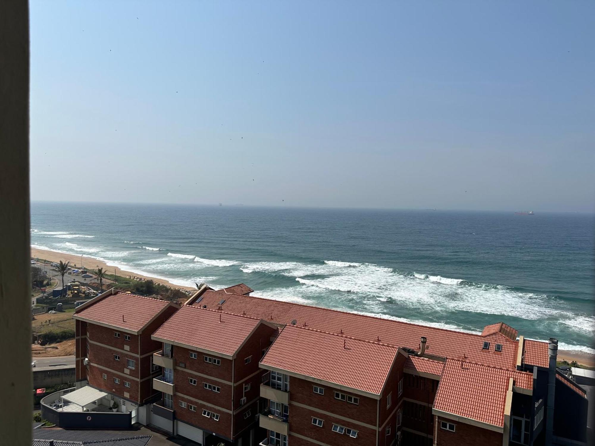 Umdloti Holiday Resort Apartment 514 - Amazing Breaker & Ocean Views Exterior photo